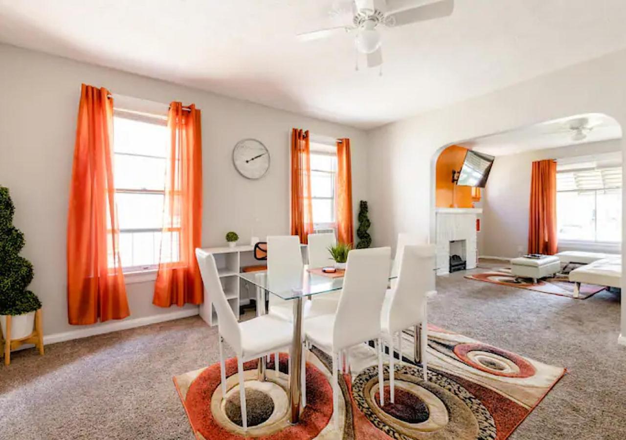 La Naranja Retreat - Cozy Duplex Near Downtown With Parking, 300 Mb Wifi & Self Check In Cleveland Exterior photo