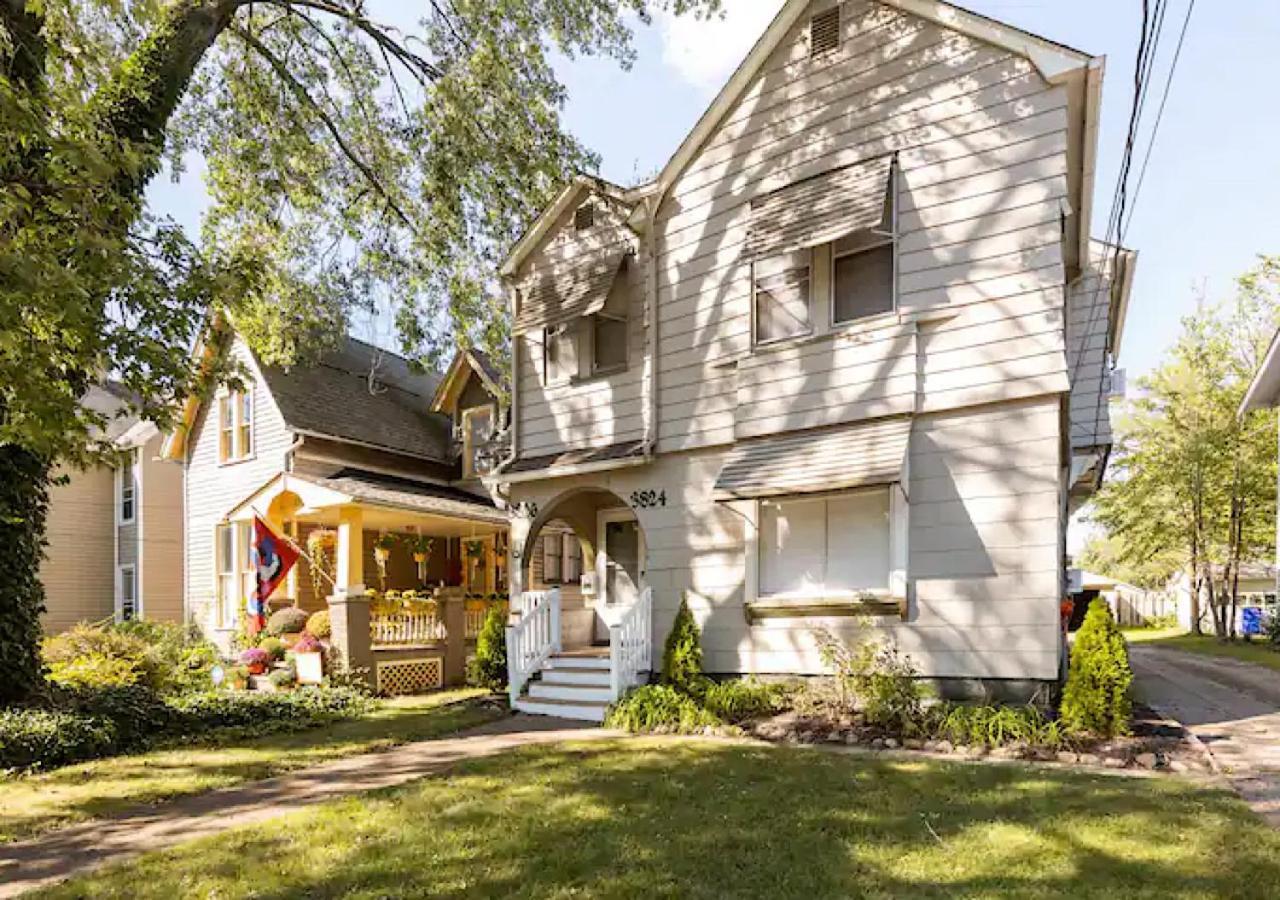 La Naranja Retreat - Cozy Duplex Near Downtown With Parking, 300 Mb Wifi & Self Check In Cleveland Exterior photo